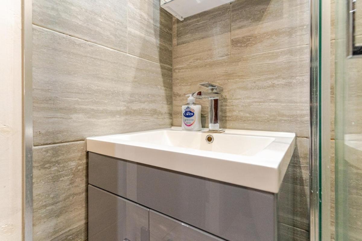 Cozy Flat In Walsall Town Centre Εξωτερικό φωτογραφία