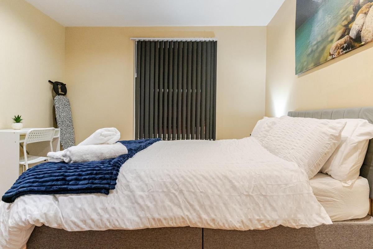 Cozy Flat In Walsall Town Centre Εξωτερικό φωτογραφία