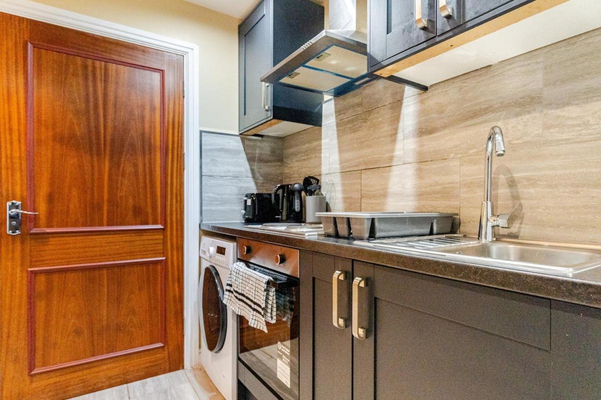 Cozy Flat In Walsall Town Centre Εξωτερικό φωτογραφία